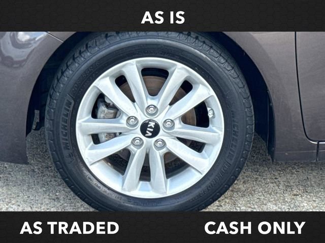 Used 2017 Kia Forte LX w/ LX Popular Package image 4