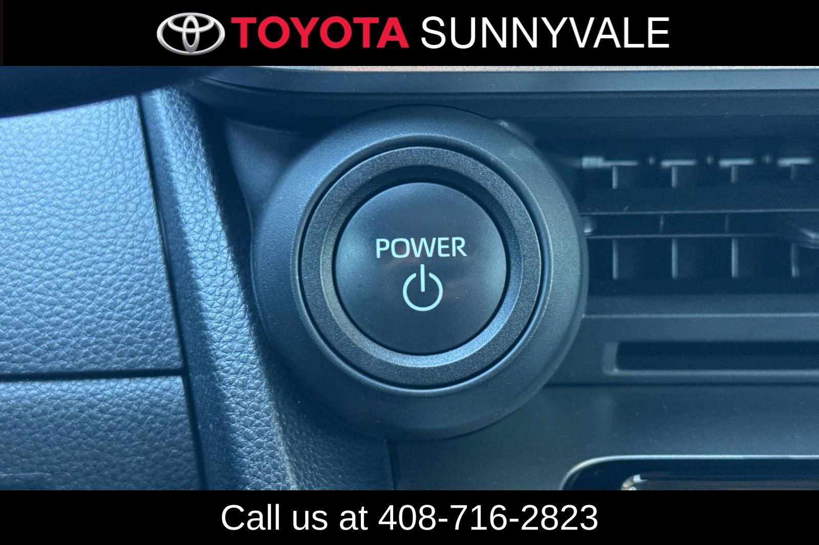 Used 2025 Toyota Prius LE image 26