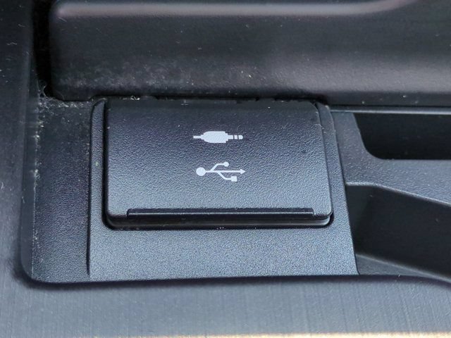 Certified 2022 Lexus ES 300h w/ Accessory Package 2 FWD image 22