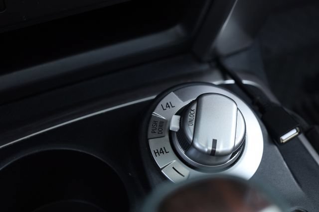 Used 2019 Toyota 4Runner Limited AWD/4WD image 10