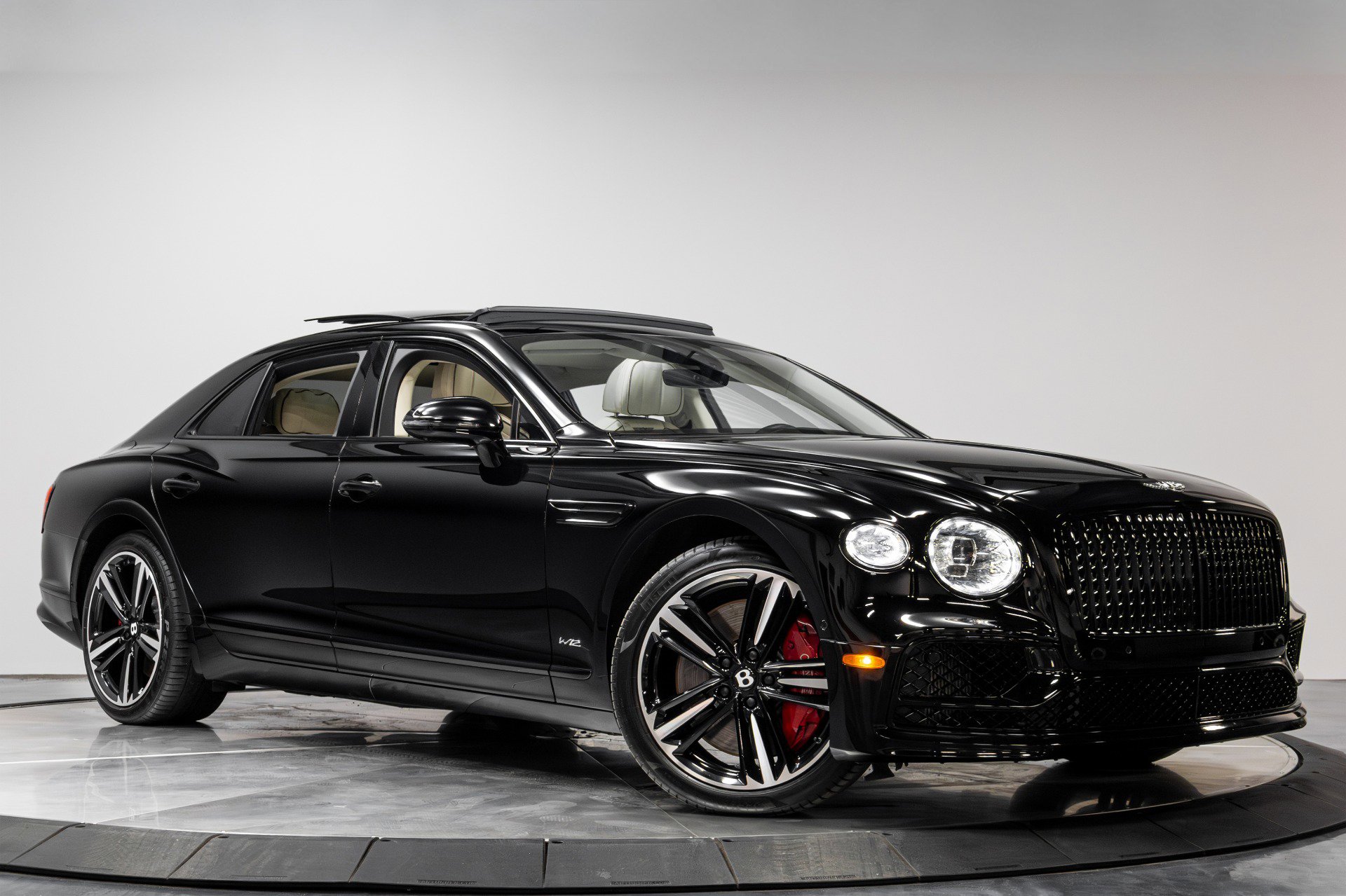 Used 2021 Bentley Flying Spur W12 image 51