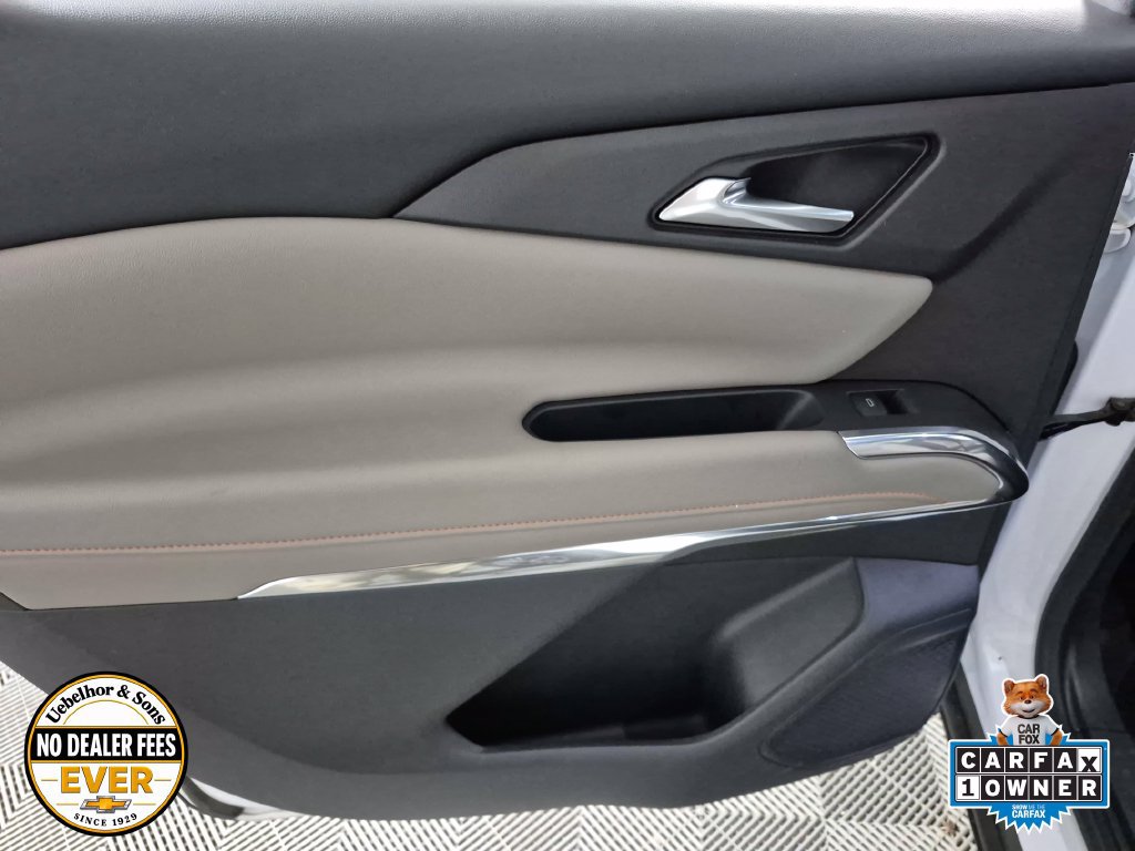 Certified 2026 Chevrolet Traverse LT w/ Driver Confidence Package FWD image 26