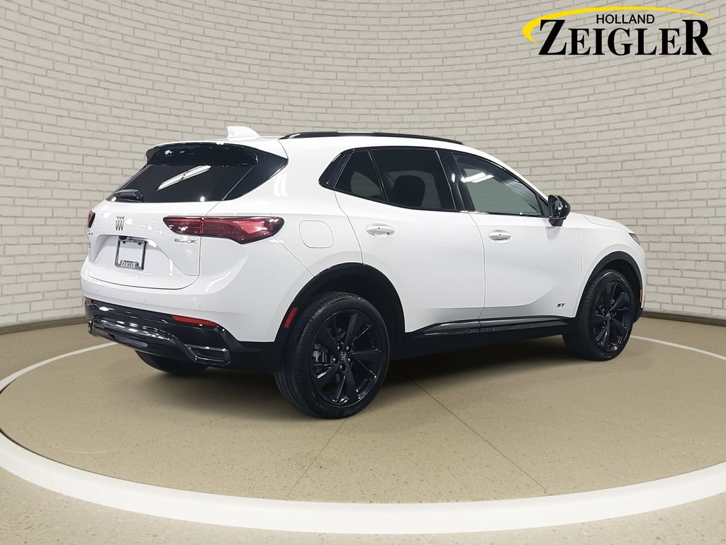 Used 2024 Buick Envision Sport Touring image 5