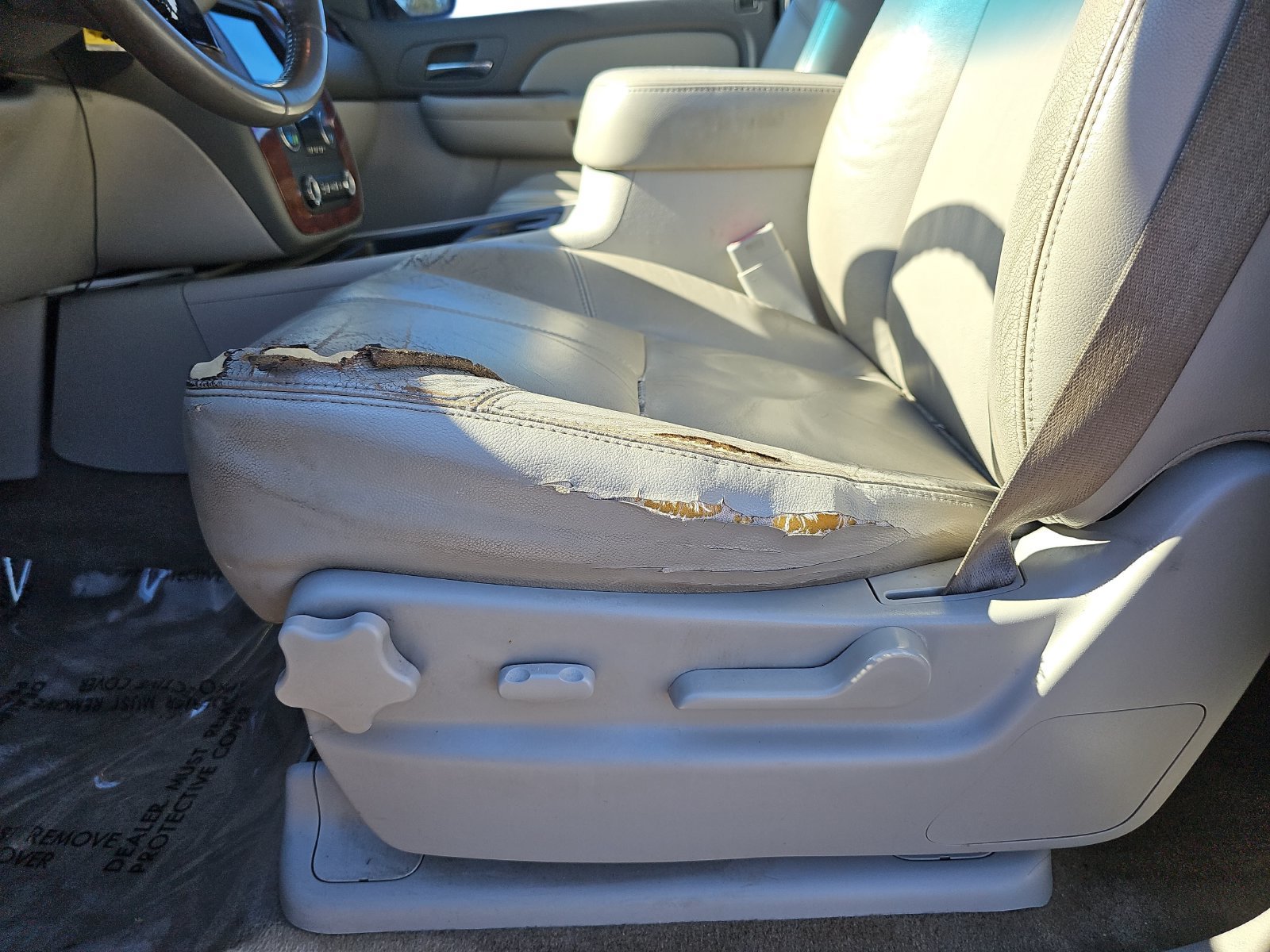 Used 2009 Chevrolet Avalanche LT RWD image 28