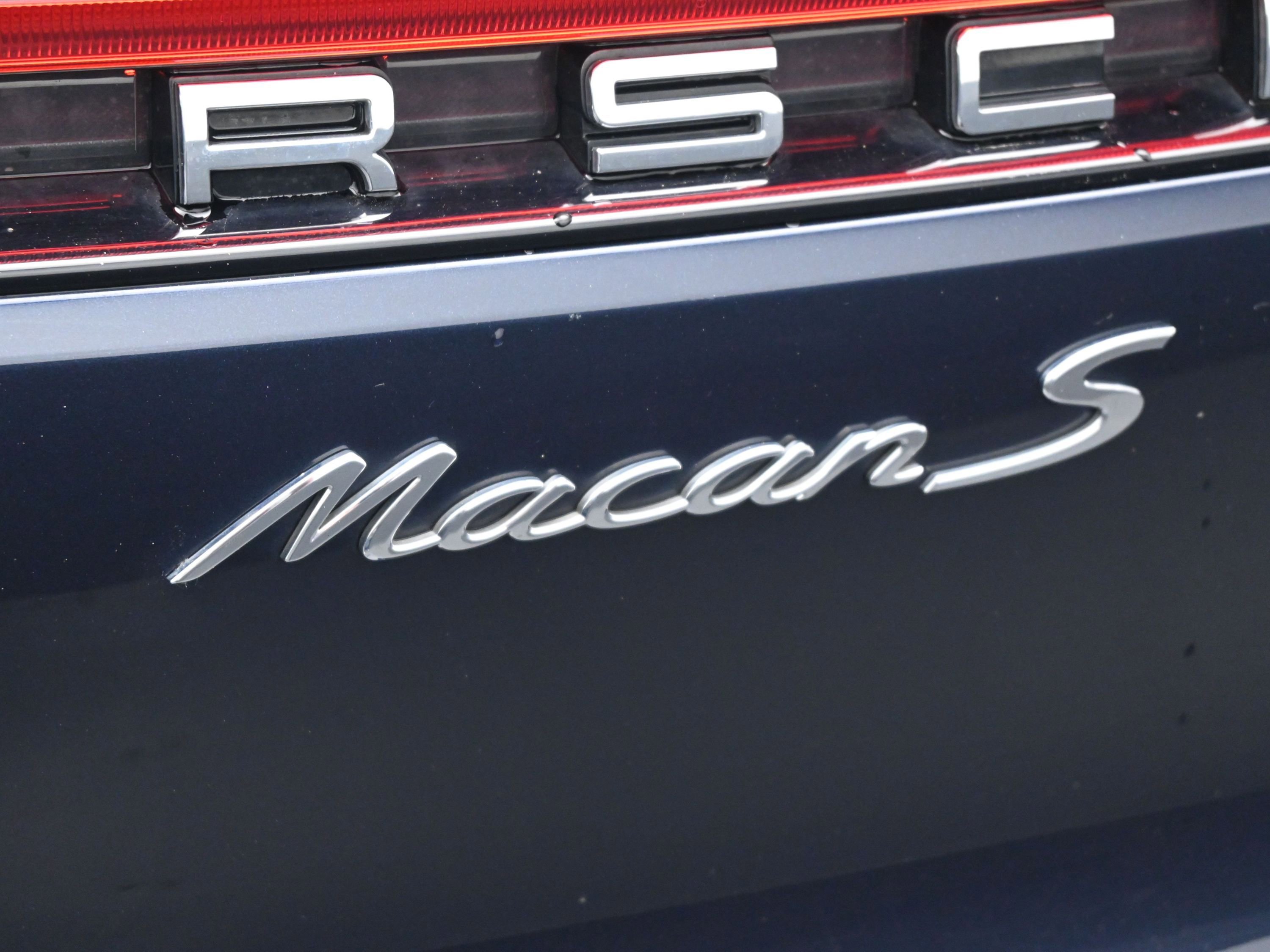 Certified 2020 Porsche Macan S image 9