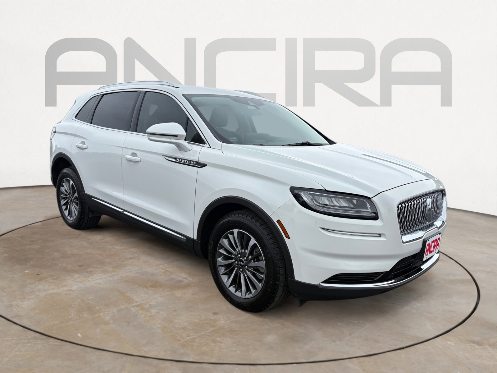 Used 2023 Lincoln Nautilus AWD w/ Premium Package image 6