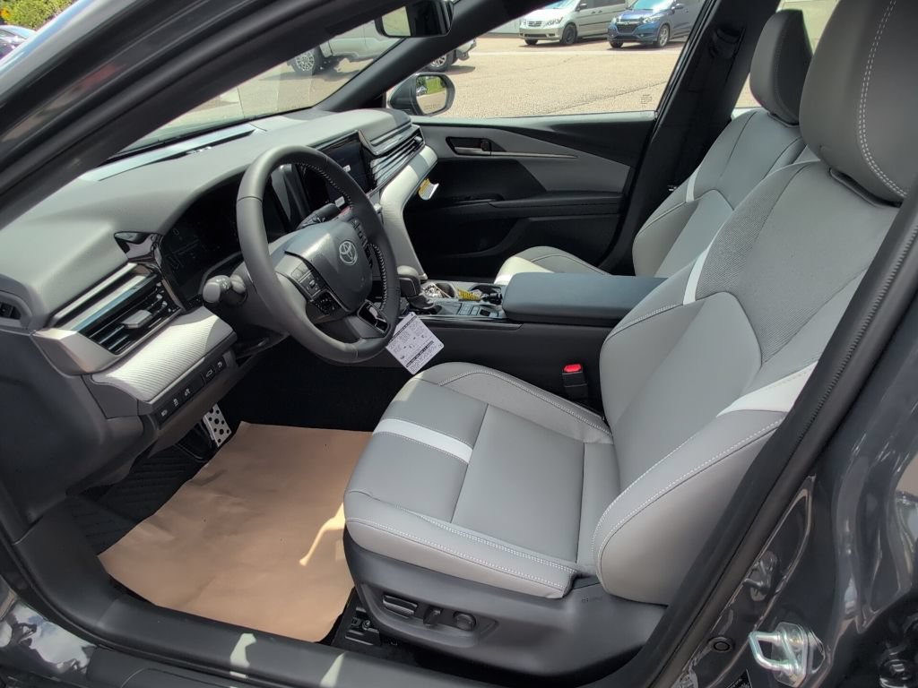 Certified 2026 Toyota Camry SE w/ Convenience Package FWD image 18