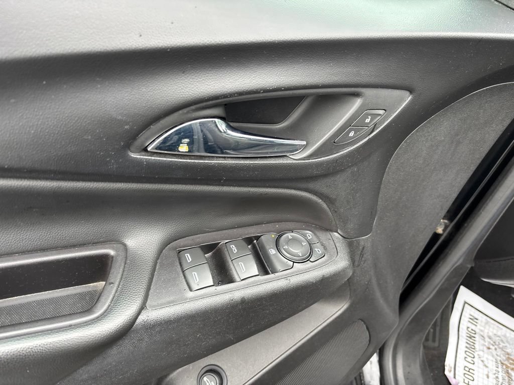 Used 2018 Chevrolet Equinox LT AWD/4WD image 16