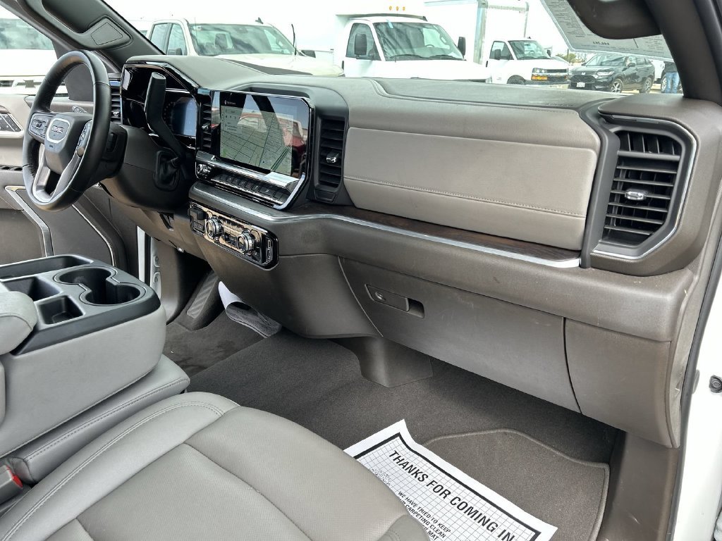 Certified 2026 GMC Sierra 1500 SLT RWD image 27