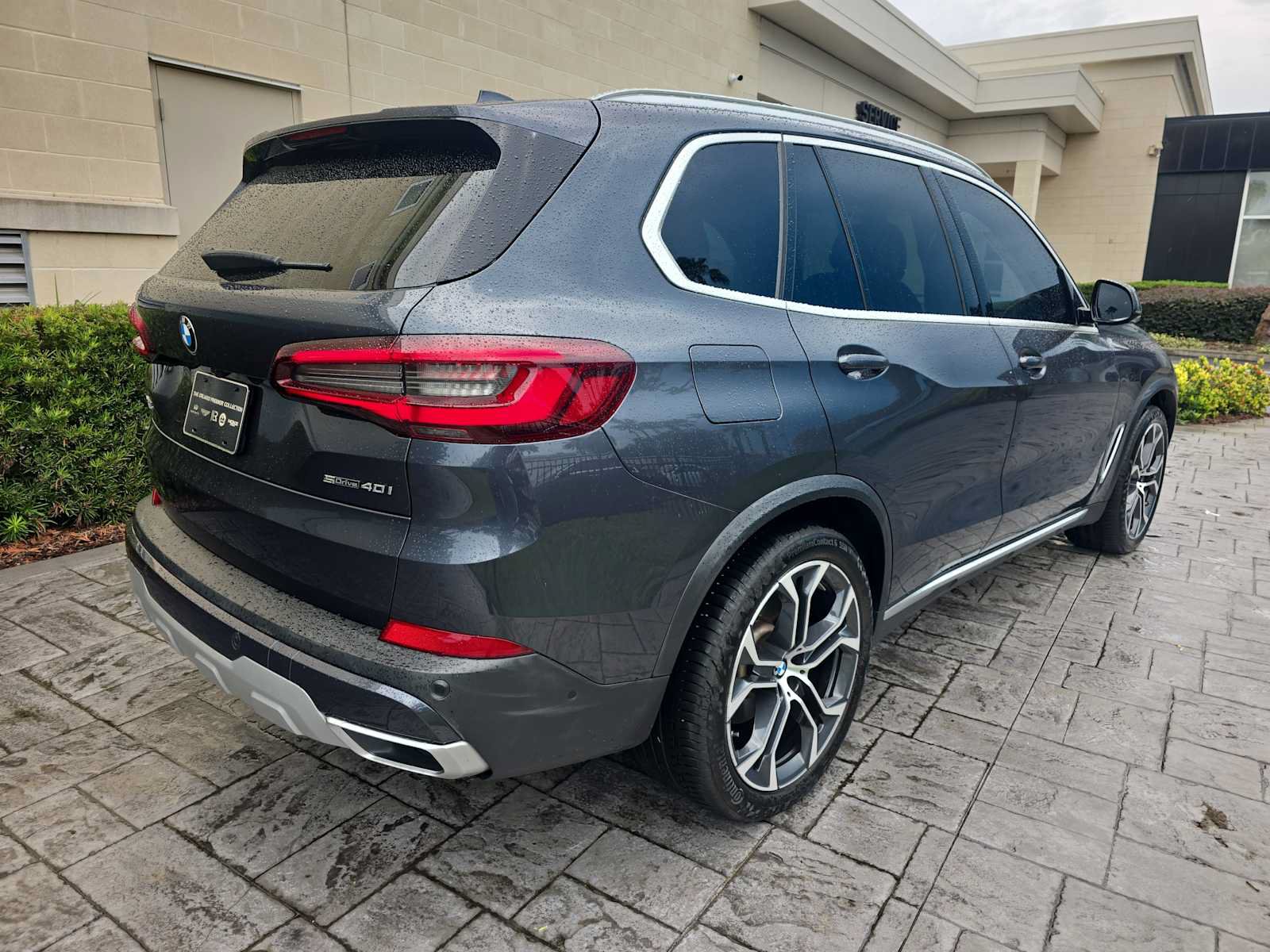 Used 2022 BMW X5 sDrive40i w/ Premium Package RWD image 3