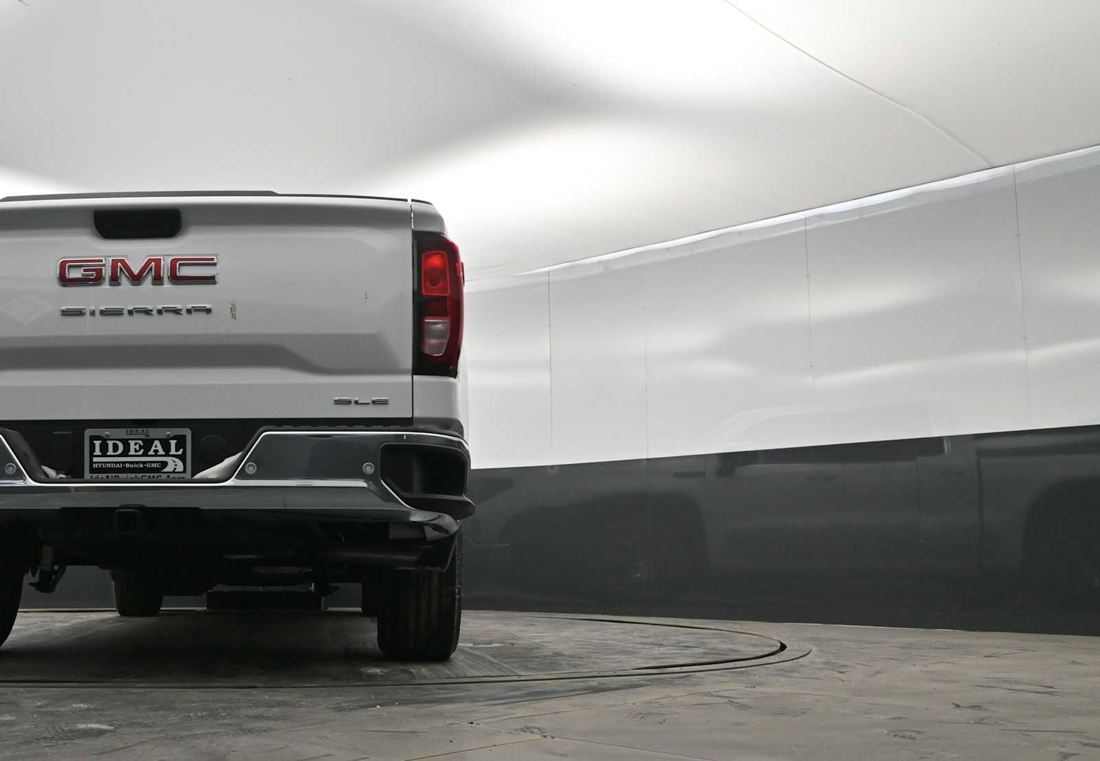 New 2026 GMC Sierra 1500 SLE w/ Preferred Package image 35