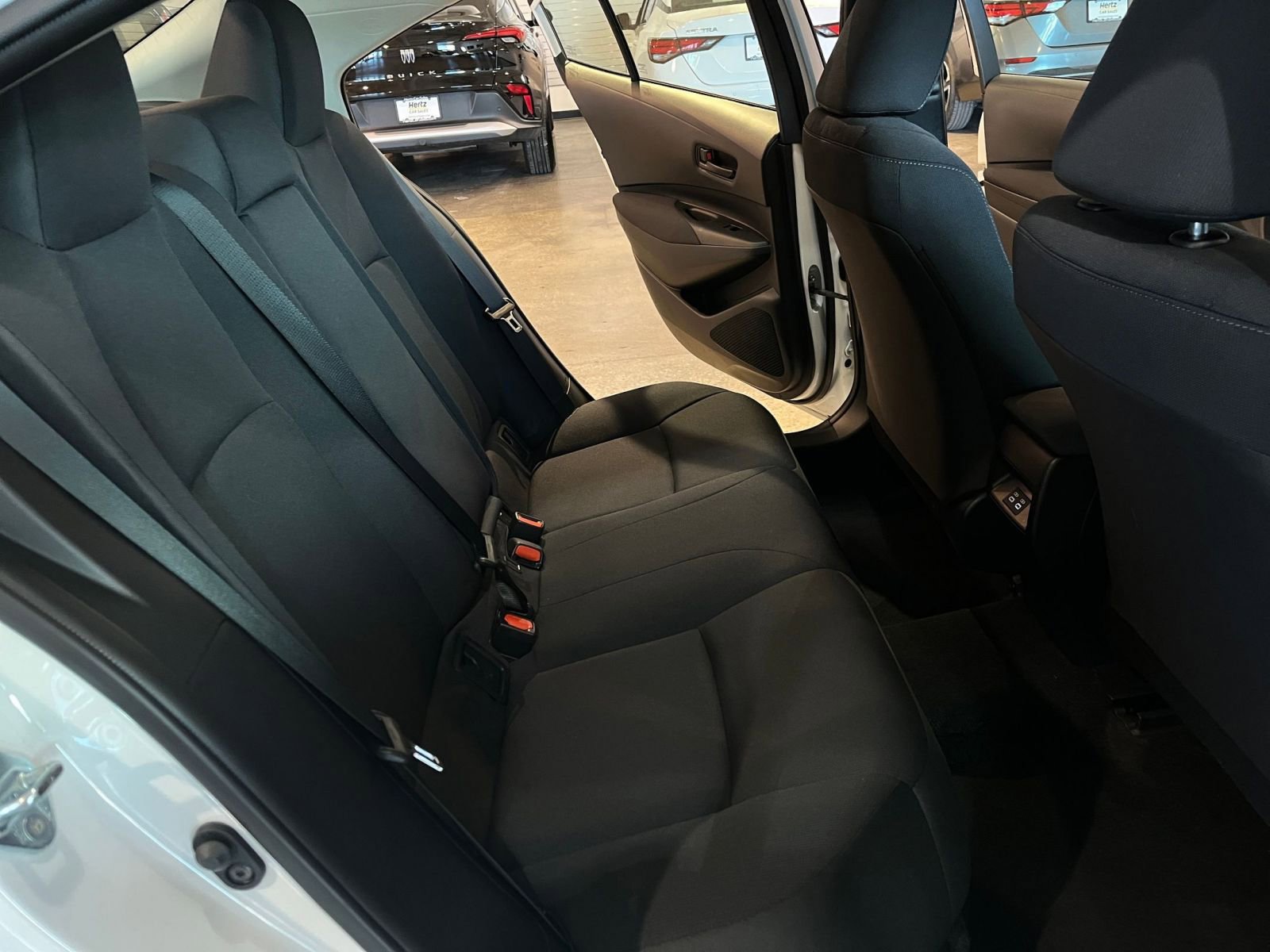 Used 2025 Toyota Corolla LE image 36