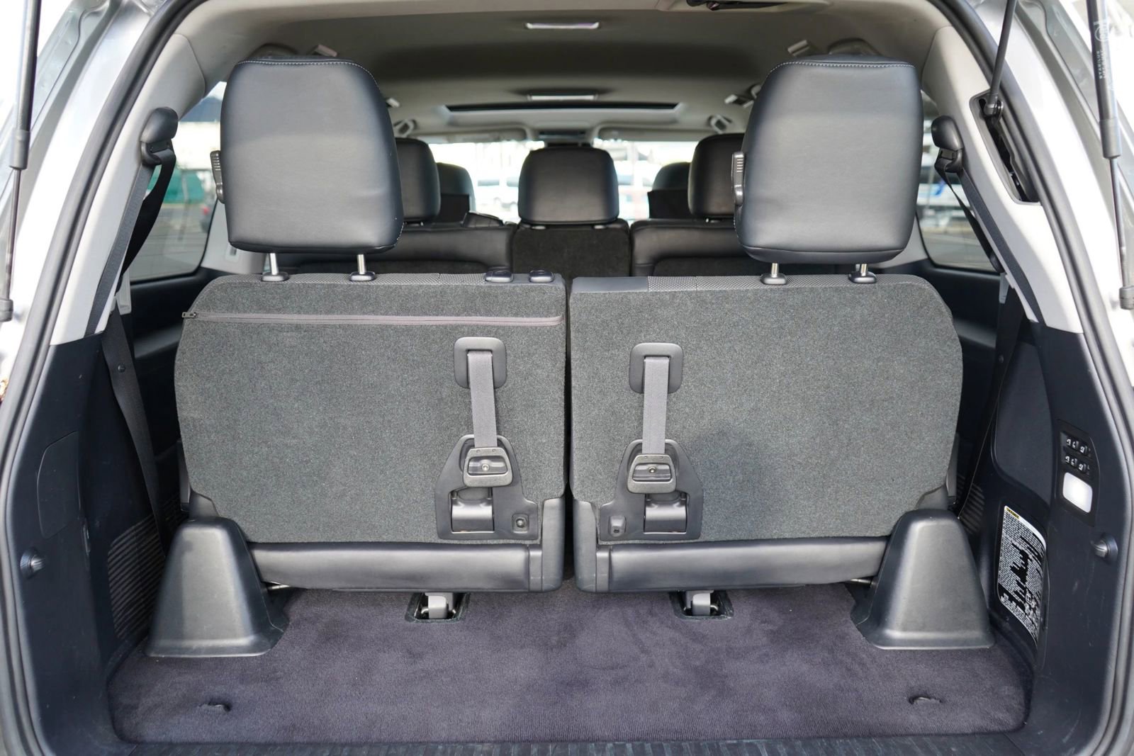 Used 2016 Lexus LX 570 4WD image 24