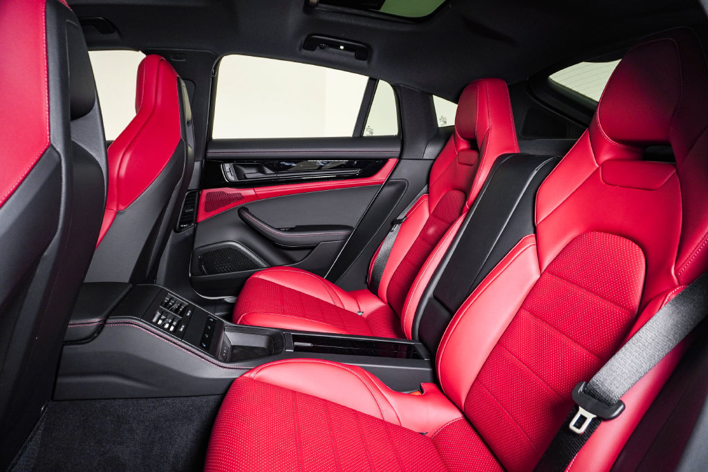 New 2026 Porsche Panamera 4 AWD/4WD image 17