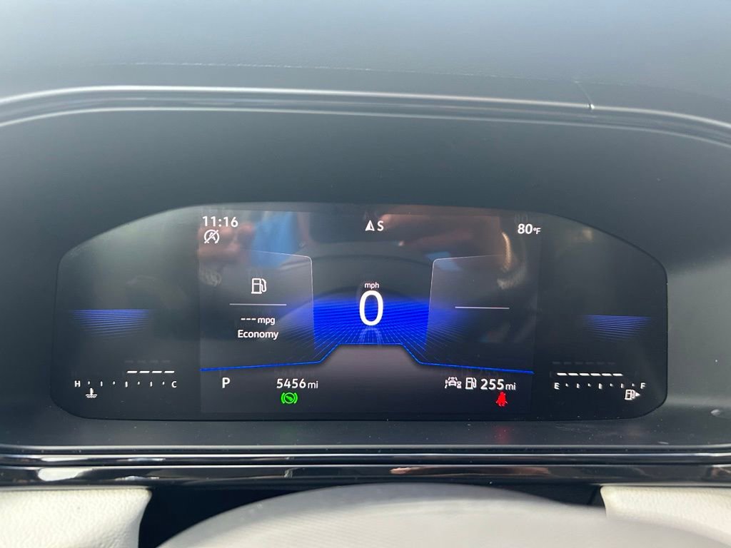 Certified 2025 Volkswagen Taos S image 24