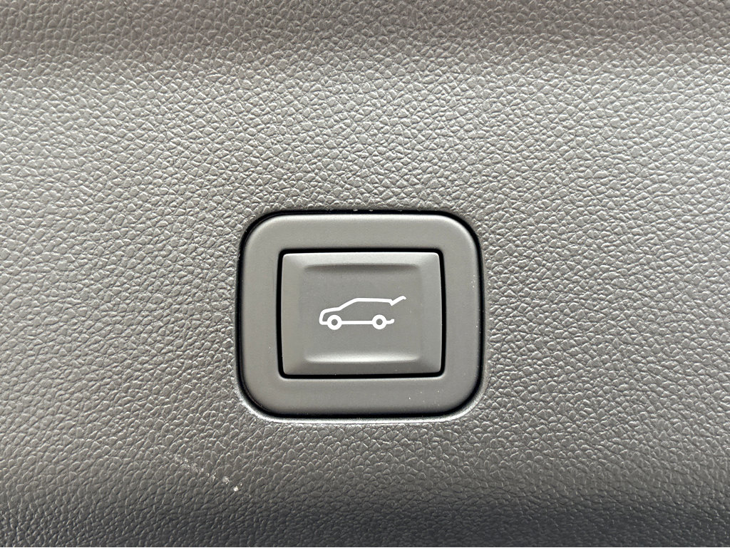 New 2026 Chevrolet Suburban Premier image 33