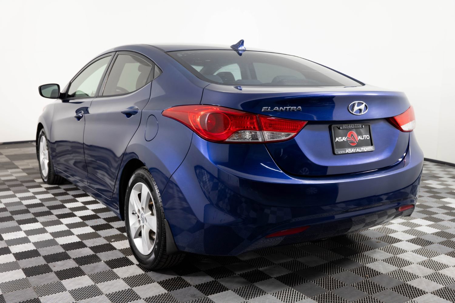 Used 2013 Hyundai Elantra GLS w/ Preferred Pkg FWD image 5