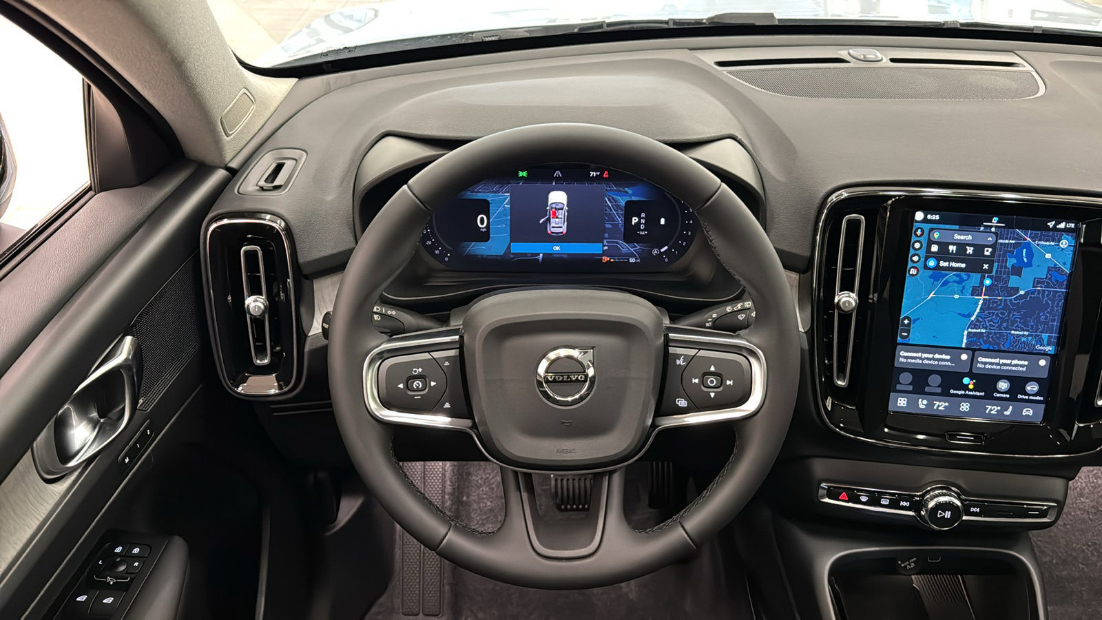 Used 2026 Volvo XC40 B5 Plus w/ Protection Package Premier image 12