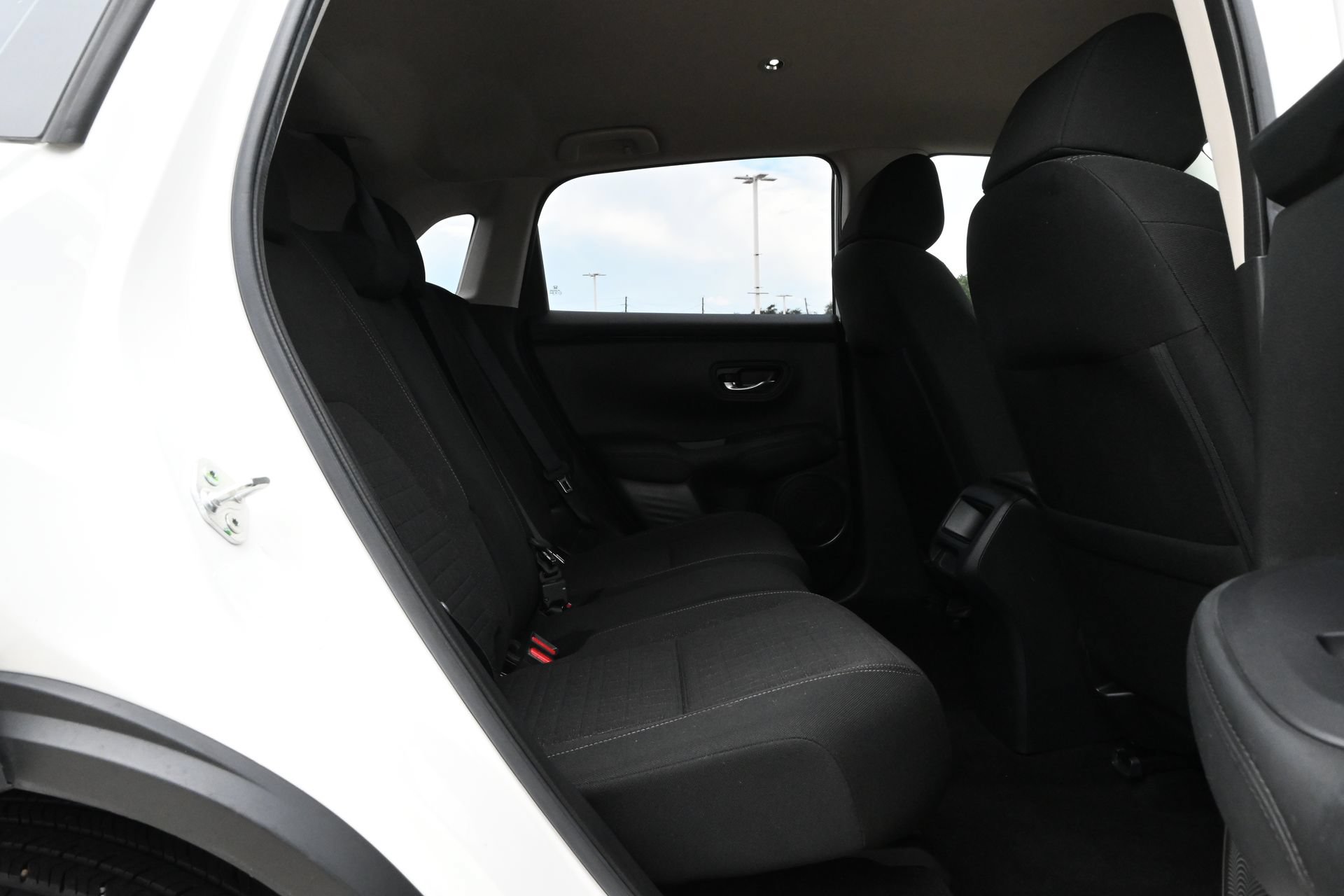 Used 2023 Honda HR-V LX image 20