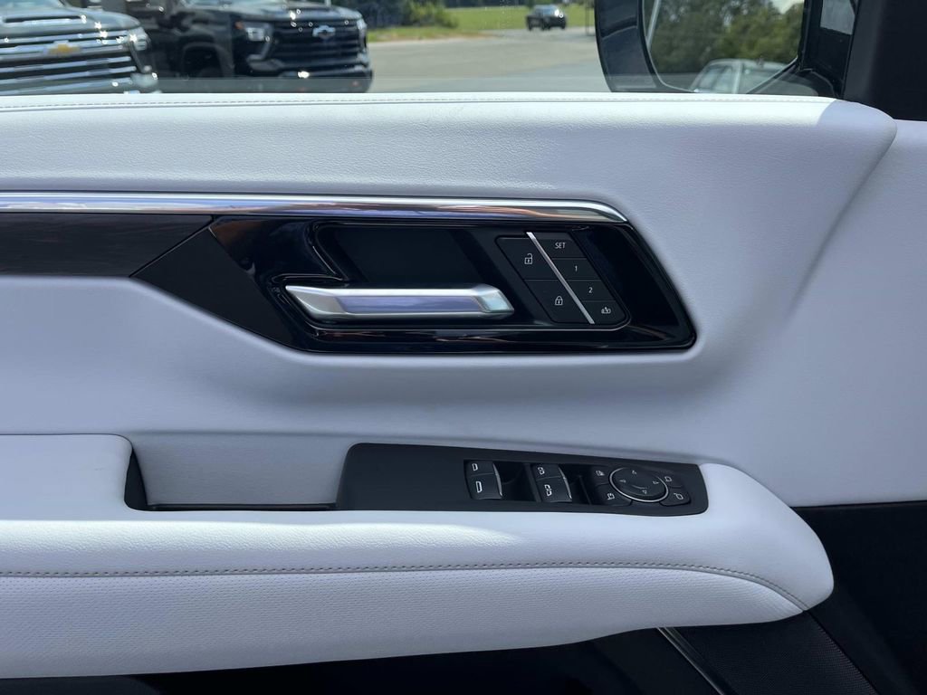 New 2025 Chevrolet Tahoe Premier w/ Sun And Tow Package image 15