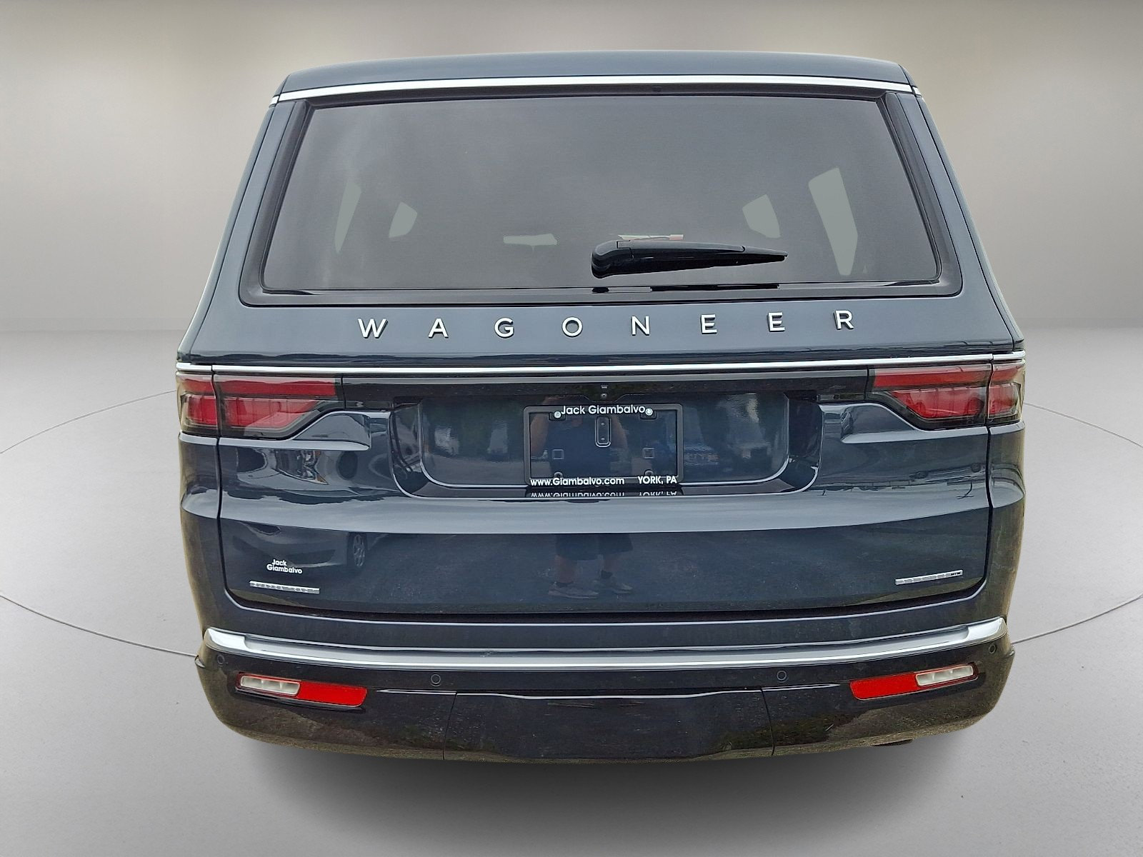 Used 2023 Jeep Wagoneer Series II AWD/4WD image 8