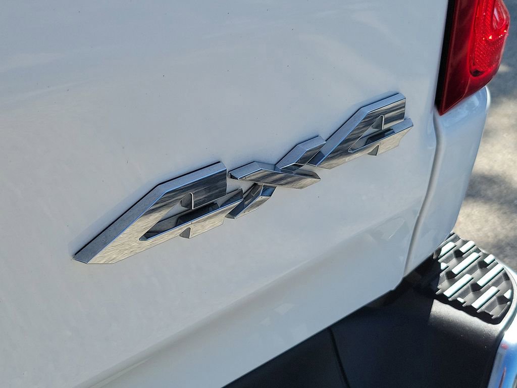 Used 2026 RAM 1500 Laramie AWD/4WD image 13