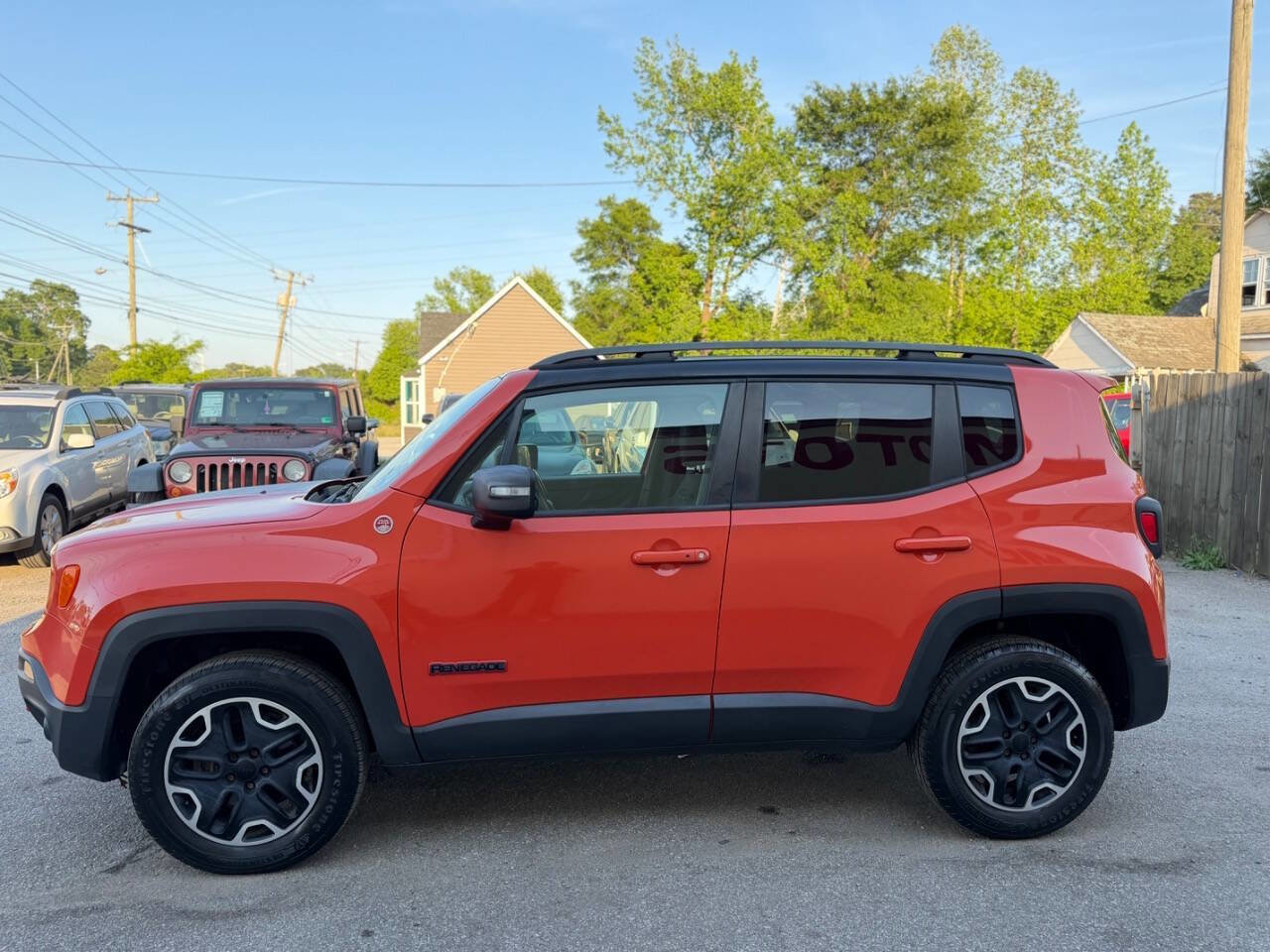 Used 2015 Jeep Renegade Trailhawk w/ Popular Equipment Group AWD/4WD image 5