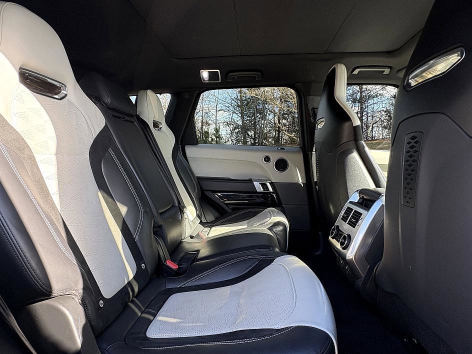 Used 2020 Land Rover Range Rover Sport SVR image 12
