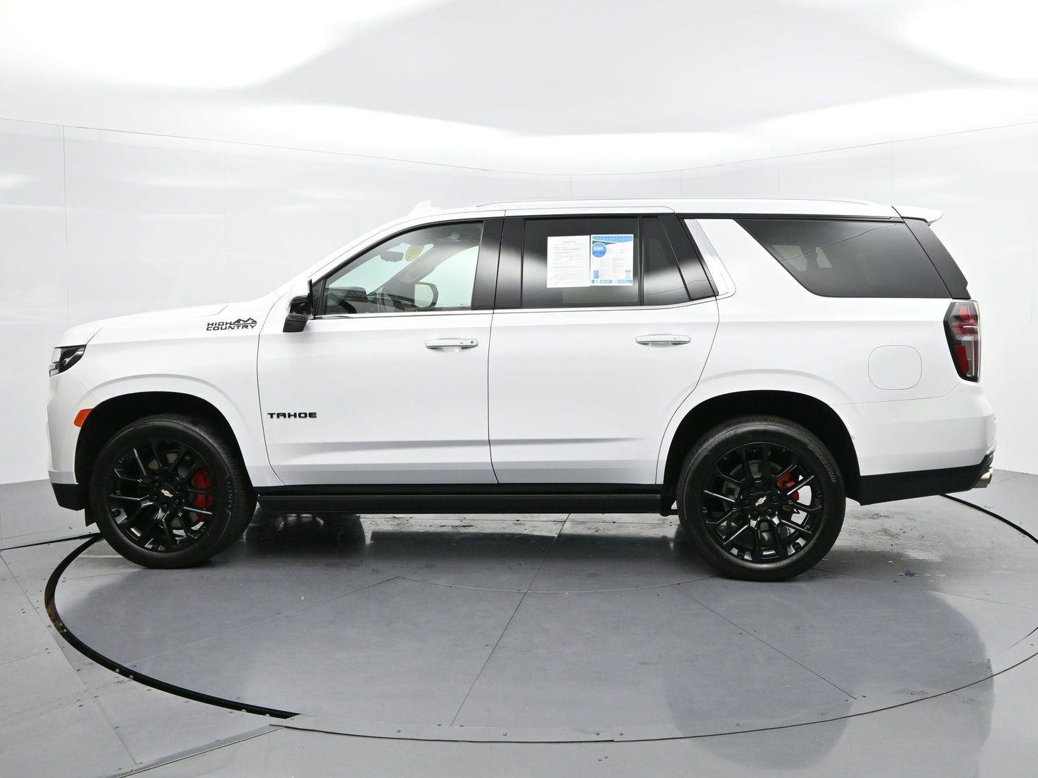 Used 2024 Chevrolet Tahoe High Country AWD/4WD image 4
