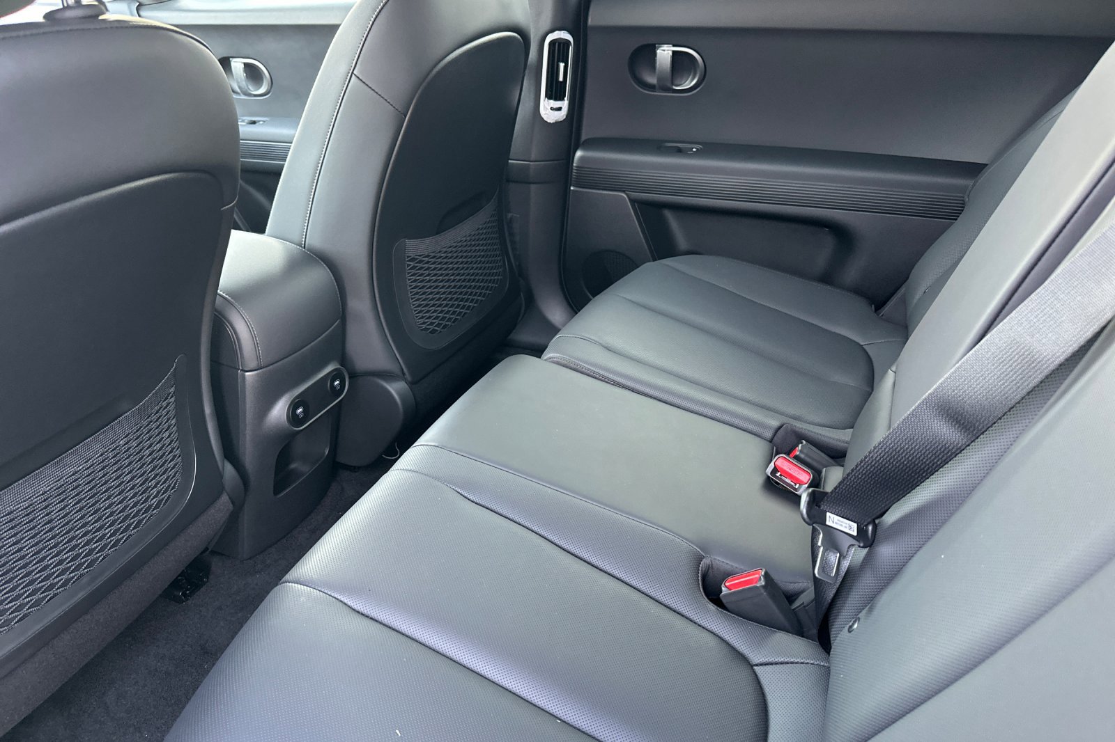 New 2026 Hyundai Ioniq 5 SEL image 12