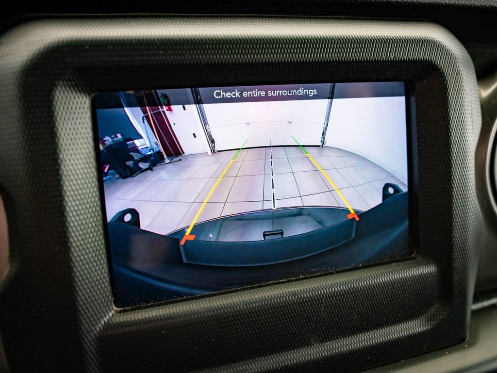 Used 2021 Jeep Wrangler Sport S image 32