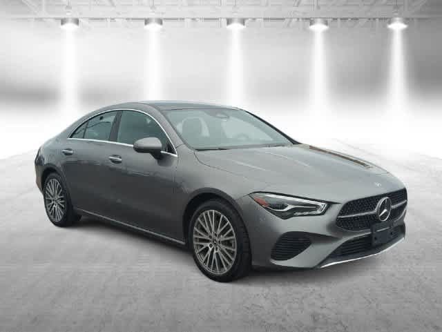 Used 2025 Mercedes-Benz CLA 250 4MATIC image 2