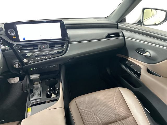 Used 2025 Lexus ES 300h w/ Technology Package FWD image 27