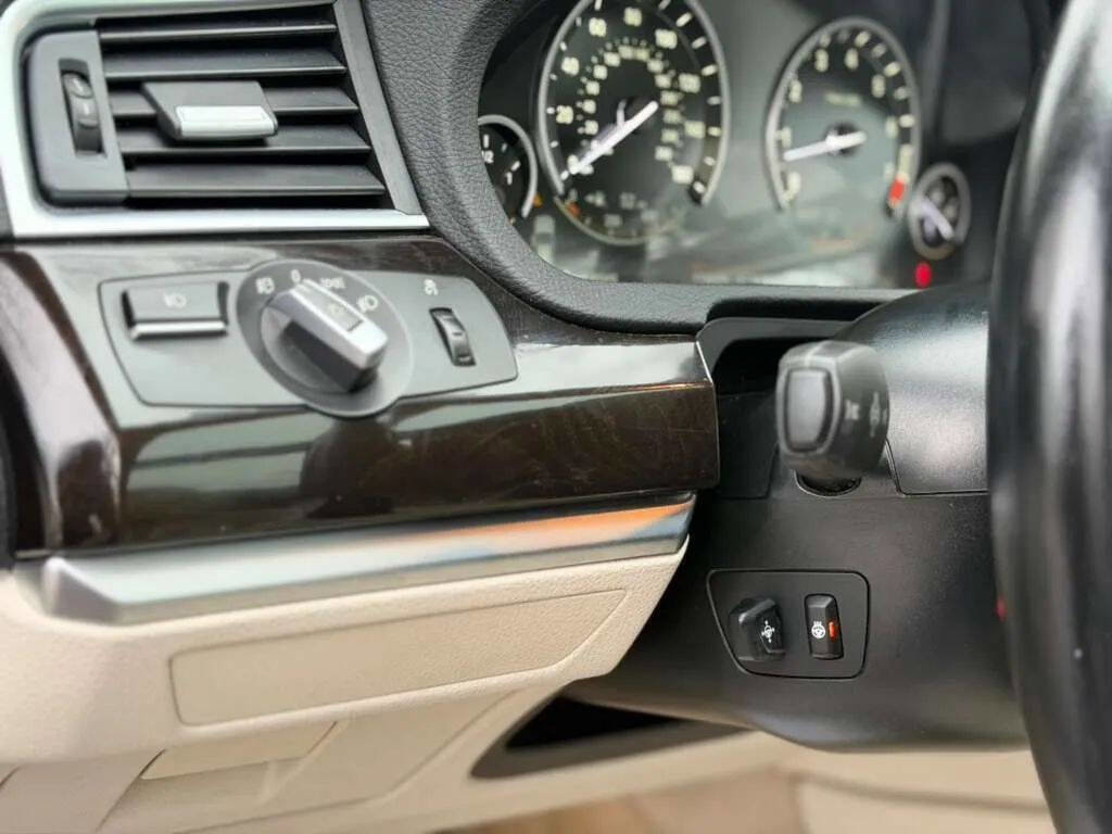 Used 2014 BMW 535i Gran Turismo xDrive image 16