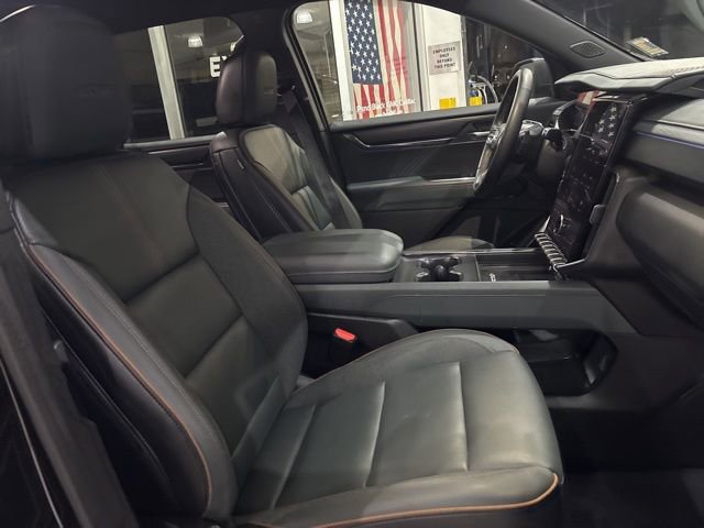 Used 2024 GMC Acadia AT4 w/ Luxury Package image 36