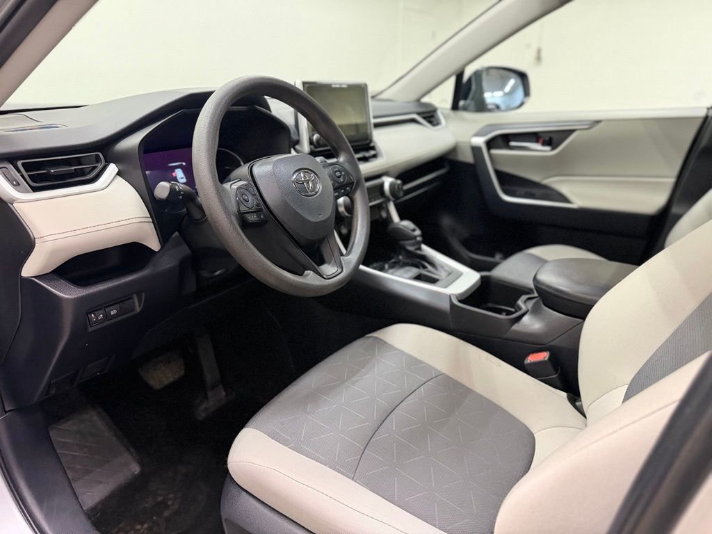 Used 2024 Toyota RAV4 XLE image 11