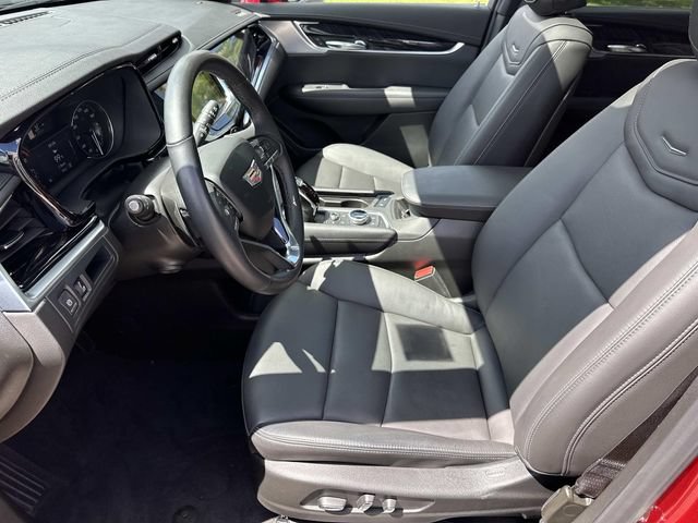 Used 2024 Cadillac XT6 Premium Luxury w/ LPO, Floor Liner Package AWD/4WD image 20