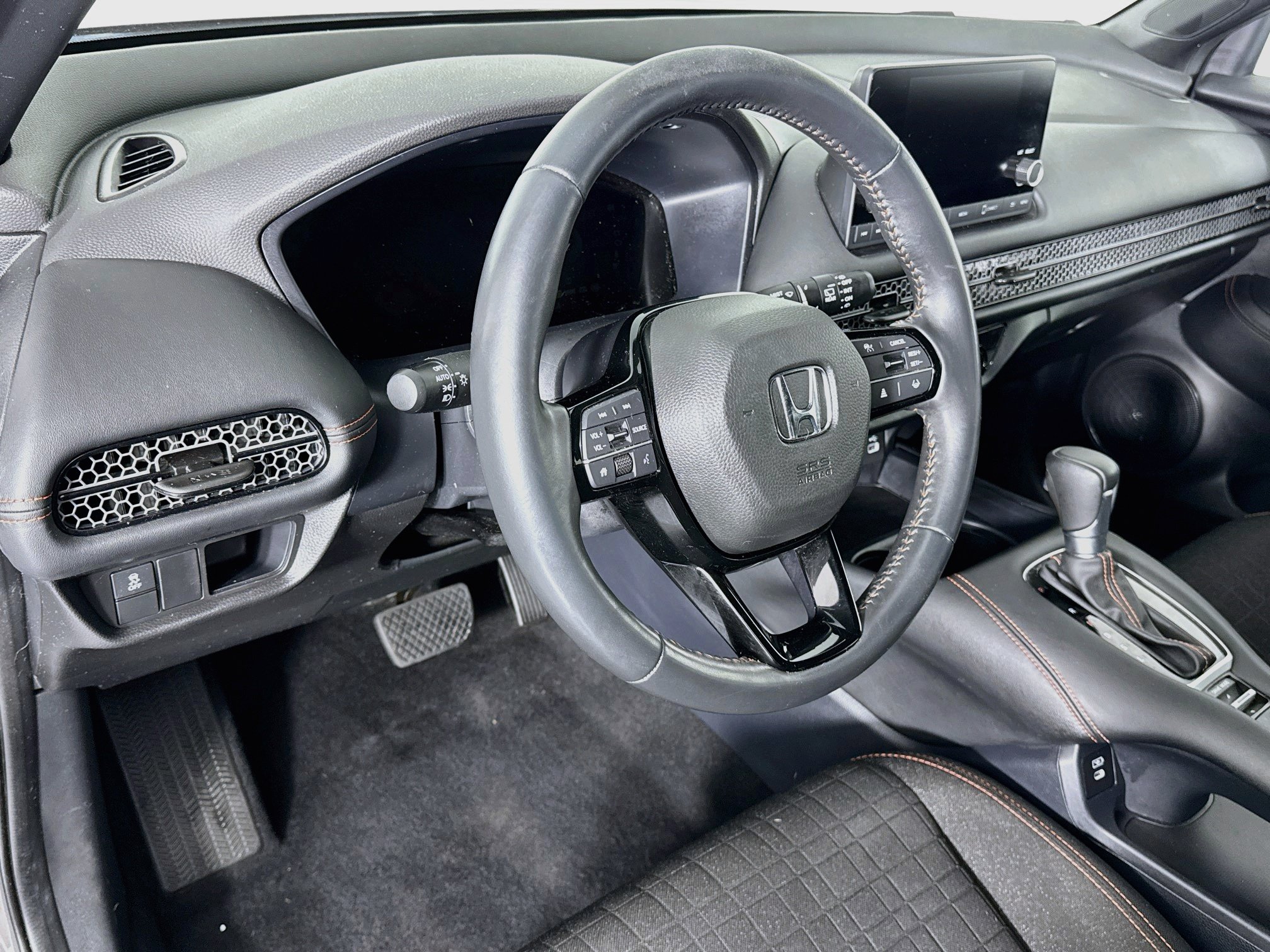 Certified 2024 Honda HR-V Sport image 9