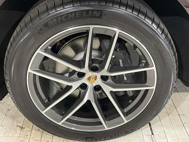 New 2026 Porsche Macan image 11