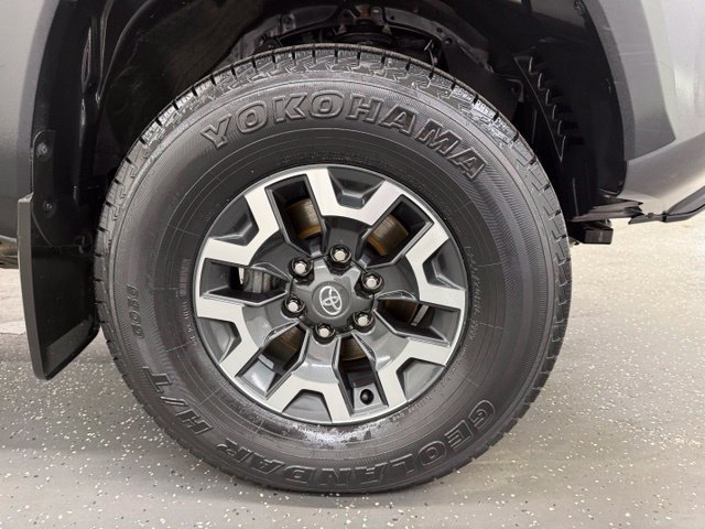 Used 2023 Toyota Tacoma TRD Off-Road AWD/4WD image 21