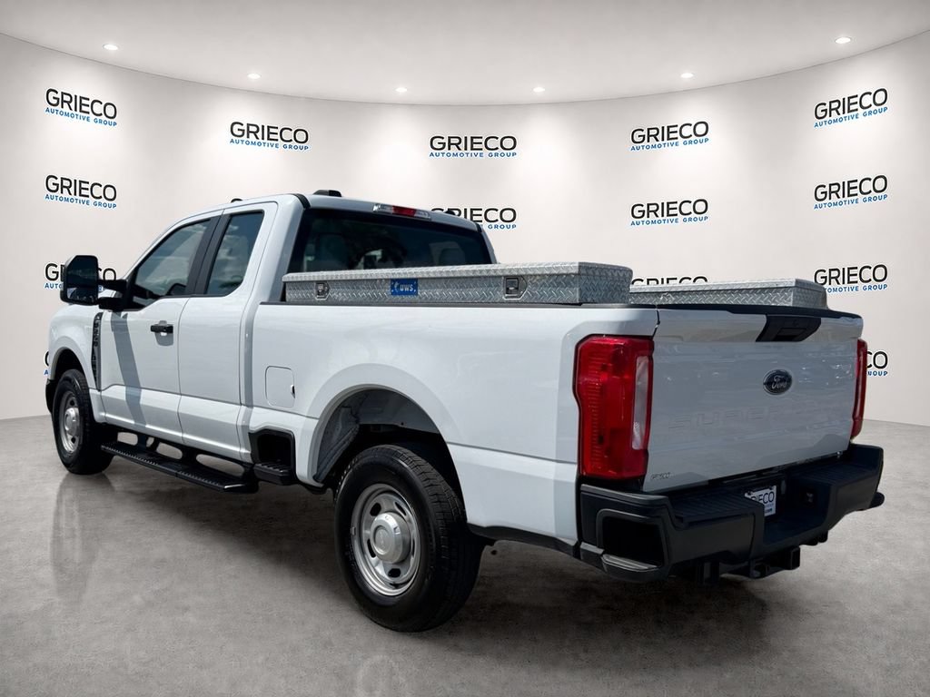 Used 2024 Ford F250 XL RWD image 5