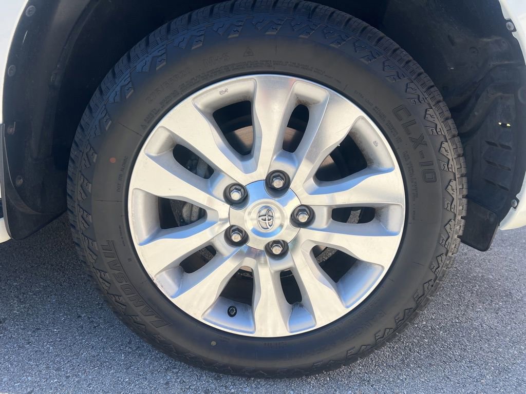 Used 2014 Toyota Sequoia Platinum image 10