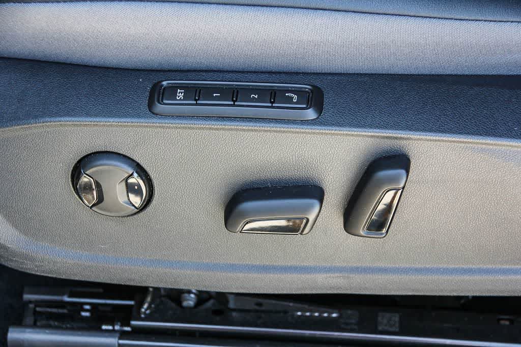 Used 2023 Volkswagen ID.4 Pro S RWD image 16