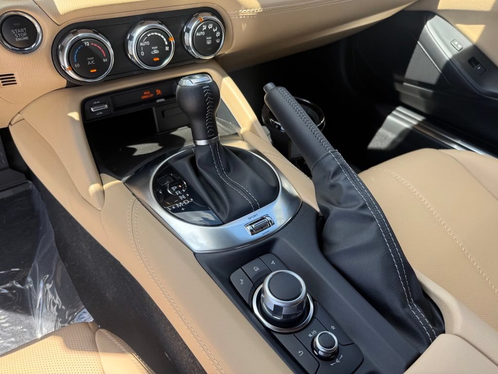 New 2026 MAZDA MX-5 Miata RF Grand Touring RWD image 24