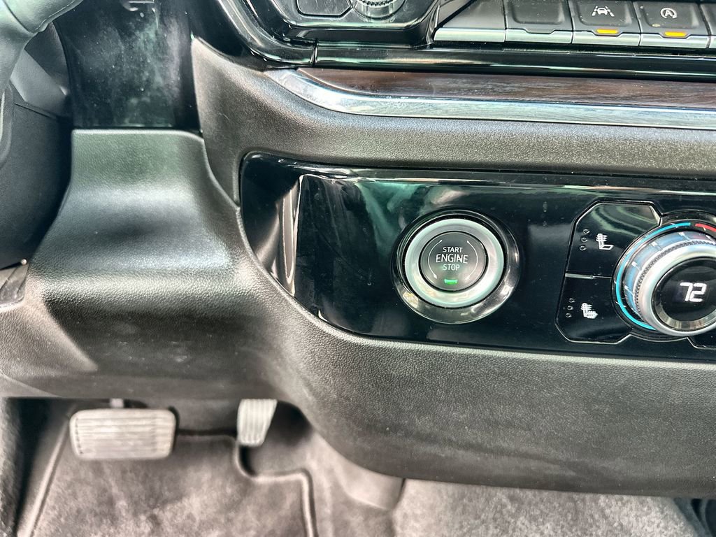 Certified 2024 GMC Sierra 1500 SLT image 17