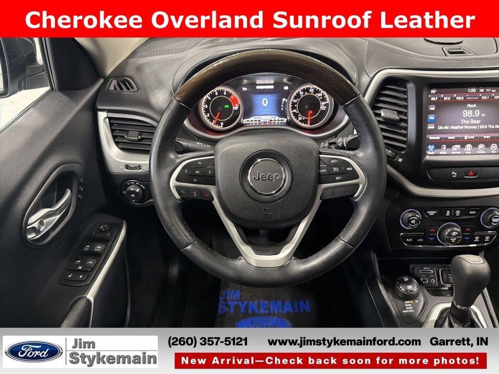 Used 2016 Jeep Cherokee Overland image 33