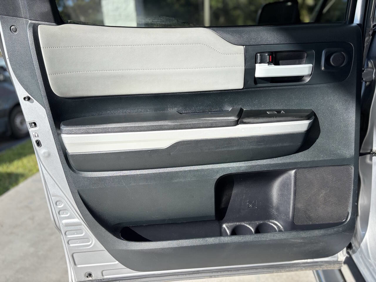 Used 2016 Toyota Tundra Limited w/ Limited Premium Package image 19