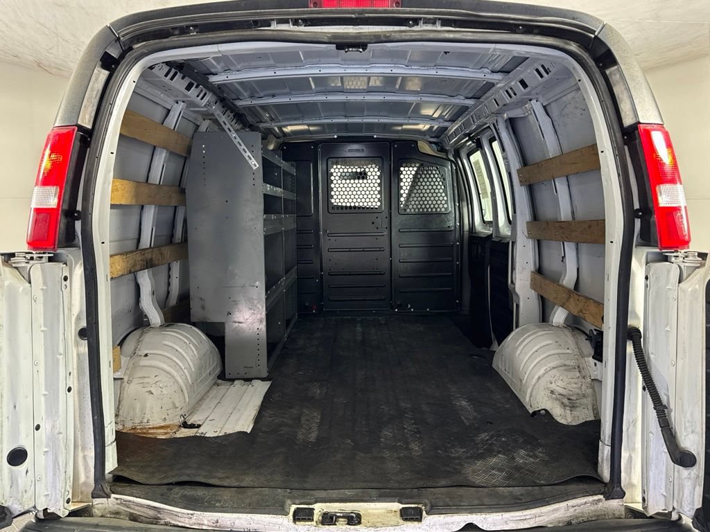 Used 2020 GMC Savana 2500 w/ Driver Convenience Package RWD image 25