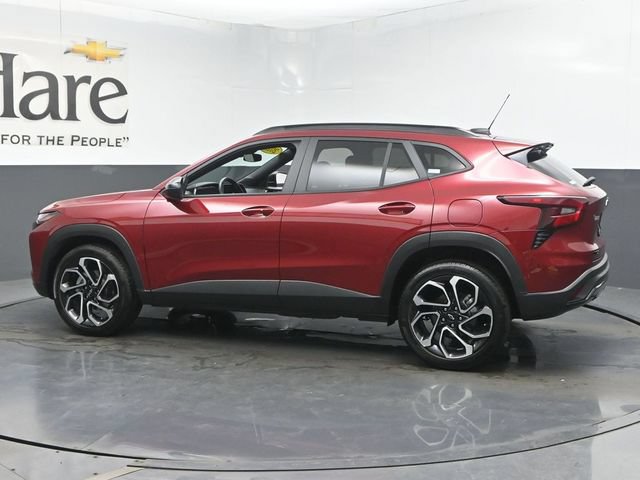 Used 2025 Chevrolet Trax RS FWD image 56