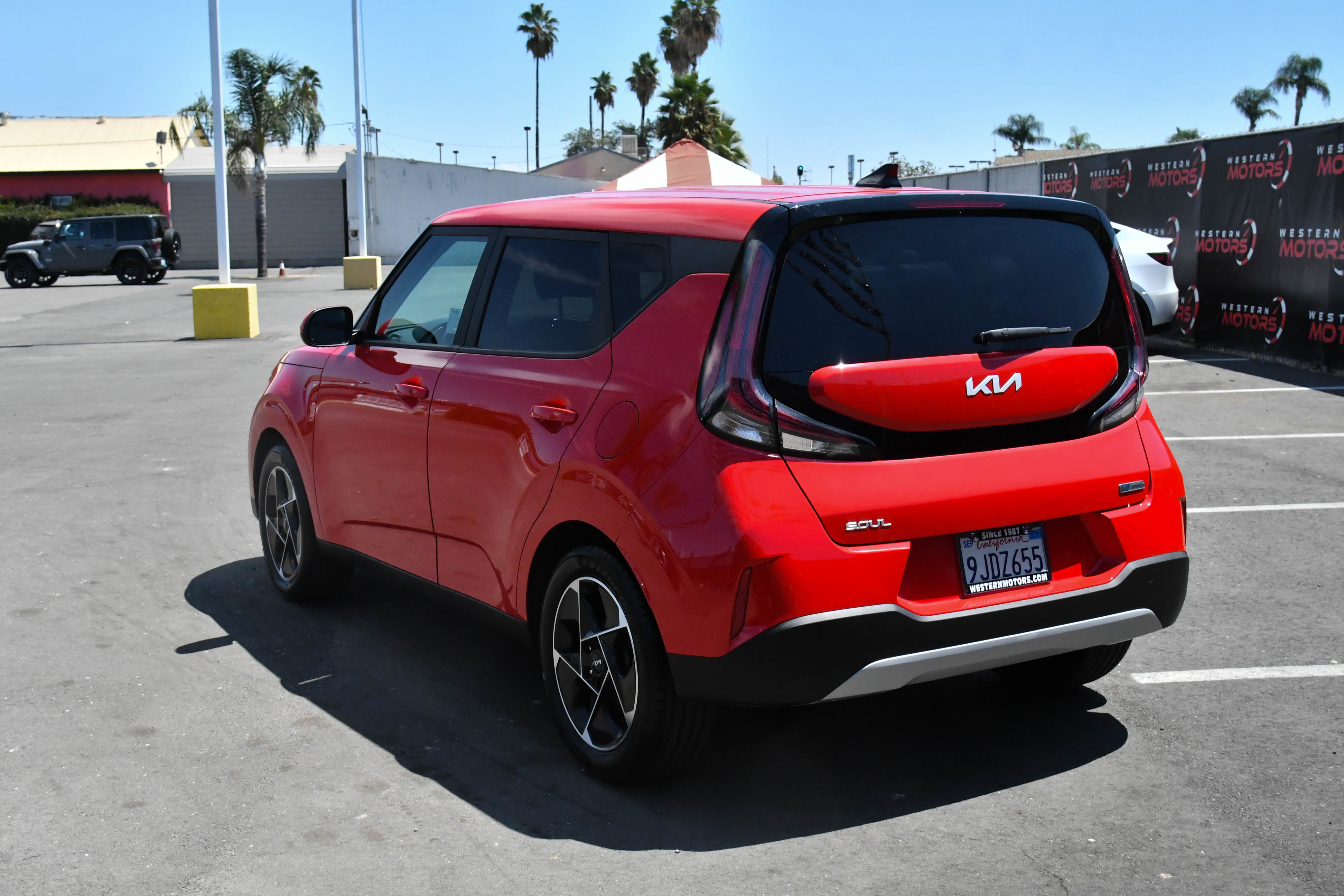 Used 2024 Kia Soul EX image 6